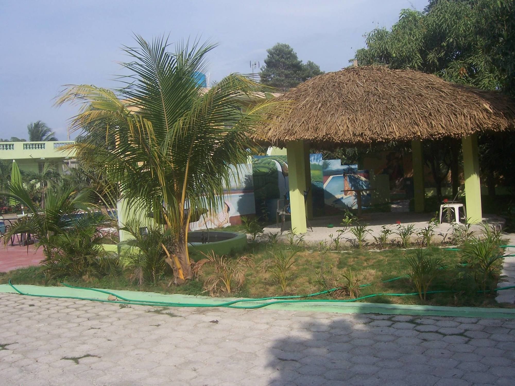 La Cayenna Hotel Et Restaurant Porto Príncipe Exterior foto